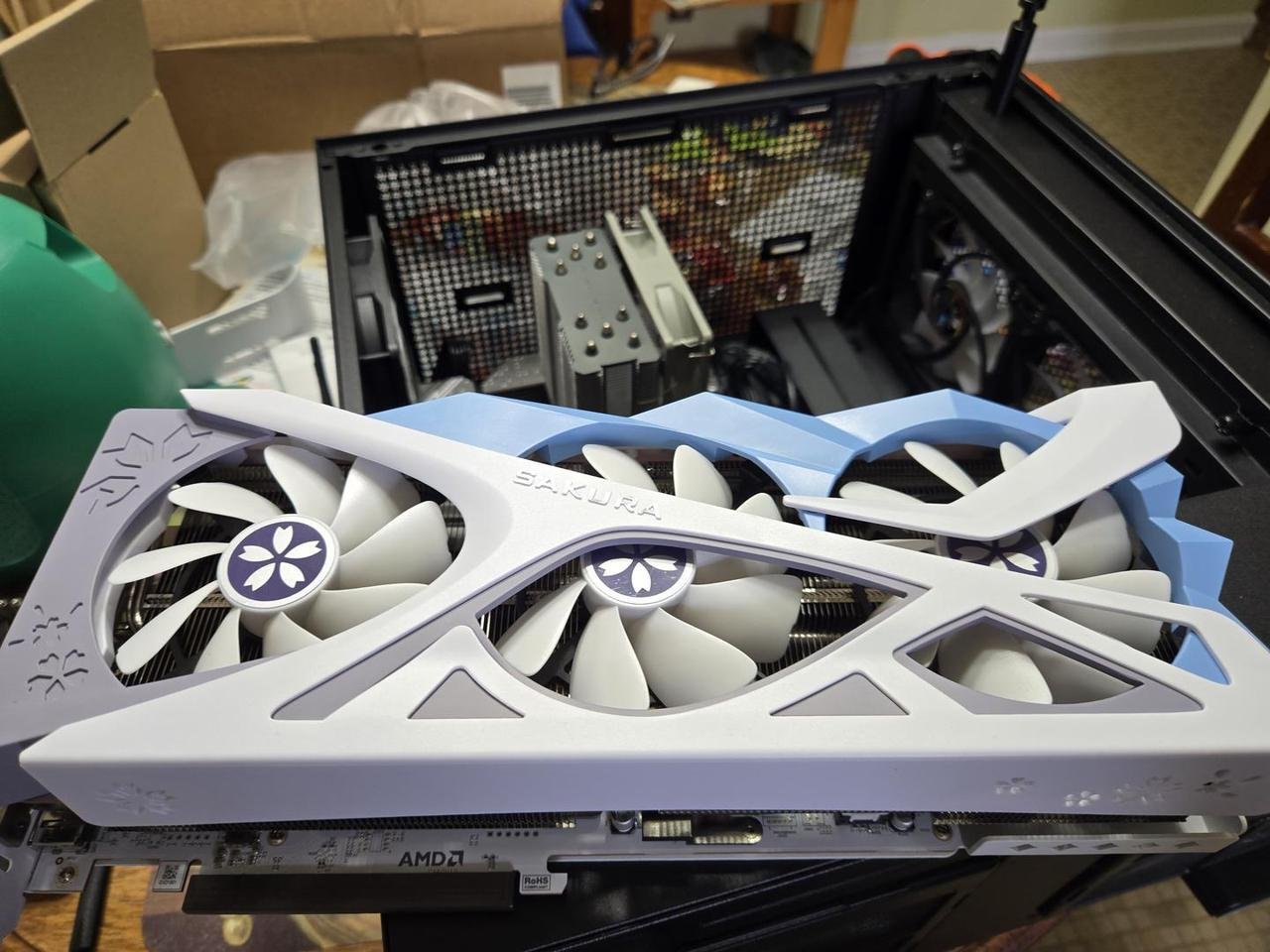 Y1 USED Yeston RX 7700XT 12G D6 / RX 7800XT 16G D6 Graphic Card - Image 1